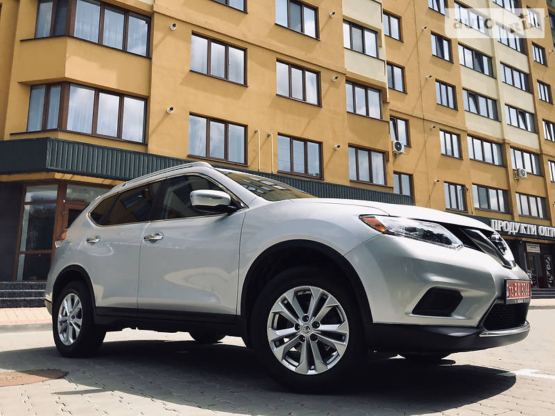 Позашляховик / Кросовер Nissan Rogue 2015 в Луцьку