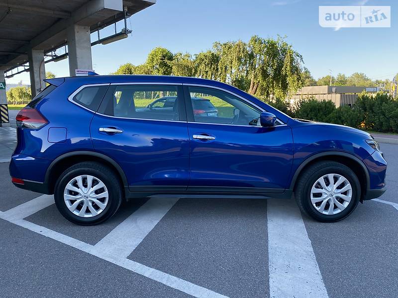 Позашляховик / Кросовер Nissan Rogue 2018 в Києві