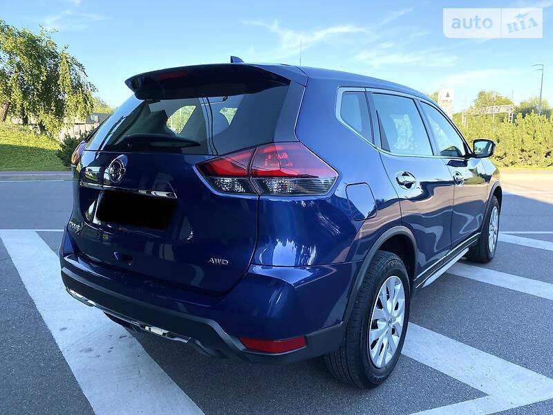 Позашляховик / Кросовер Nissan Rogue 2018 в Києві