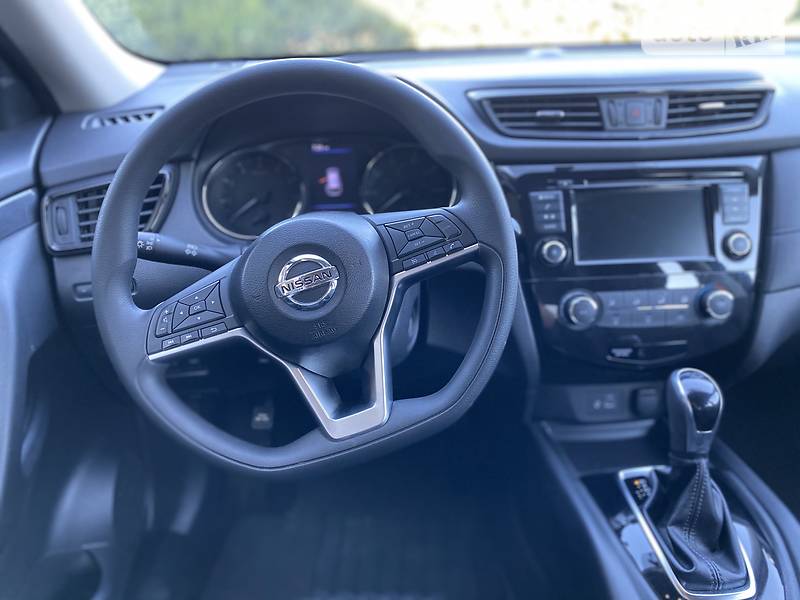 Позашляховик / Кросовер Nissan Rogue 2018 в Києві