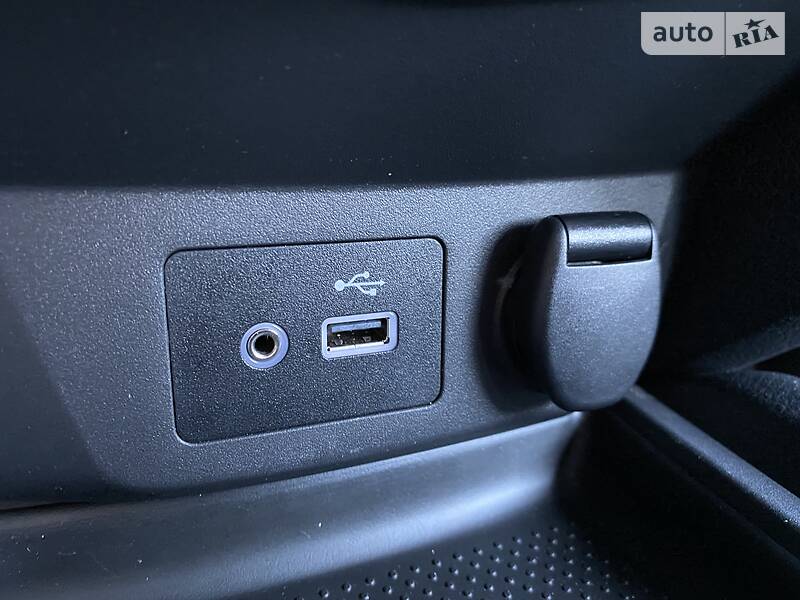 Позашляховик / Кросовер Nissan Rogue 2018 в Києві