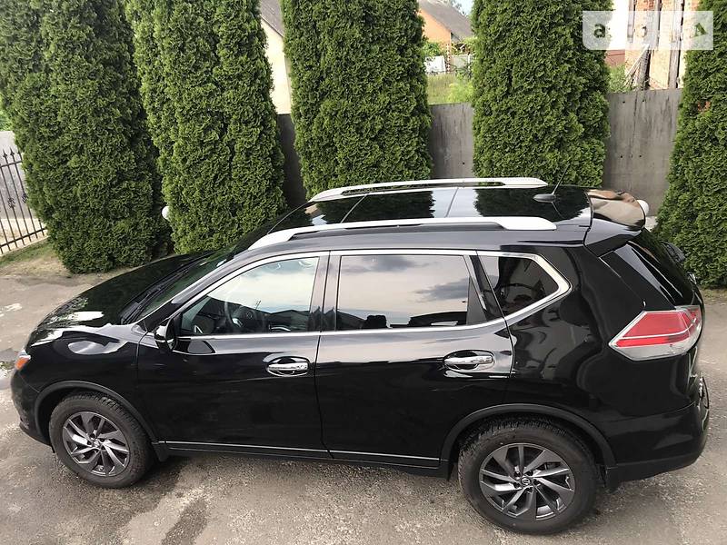 Позашляховик / Кросовер Nissan Rogue 2016 в Києві