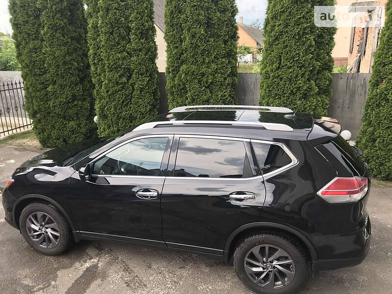 Позашляховик / Кросовер Nissan Rogue 2016 в Києві