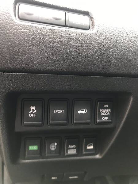 Позашляховик / Кросовер Nissan Rogue 2016 в Києві