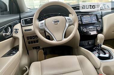 Позашляховик / Кросовер Nissan Rogue 2014 в 