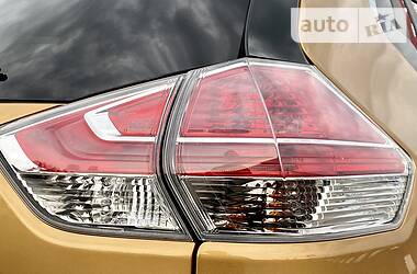 Позашляховик / Кросовер Nissan Rogue 2014 в 
