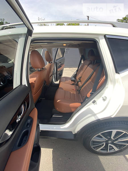 Позашляховик / Кросовер Nissan Rogue 2016 в Одесі фото 27 Позашляховик / Кросовер Nissan Rogue 2016 в Одесі