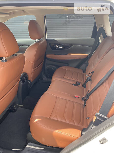 Позашляховик / Кросовер Nissan Rogue 2016 в Одесі фото 15 Позашляховик / Кросовер Nissan Rogue 2016 в Одесі