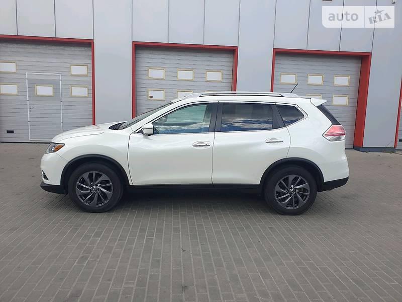 Позашляховик / Кросовер Nissan Rogue 2015 в Києві