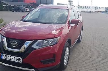 Внедорожник / Кроссовер Nissan Rogue 2017 в Виннице