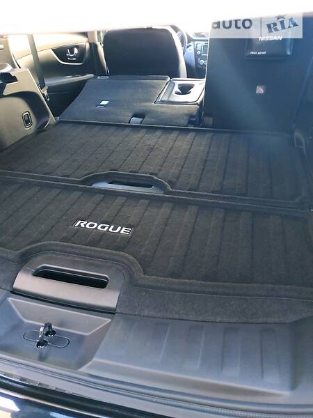 Позашляховик / Кросовер Nissan Rogue 2018 в Ірпені