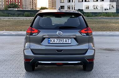 Позашляховик / Кросовер Nissan Rogue 2016 в 