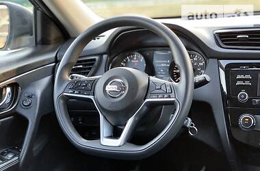 Позашляховик / Кросовер Nissan Rogue 2016 в 
