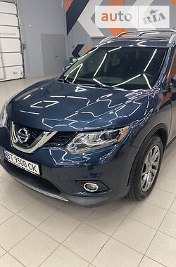 Внедорожник / Кроссовер Nissan Rogue 2015 в Херсоне