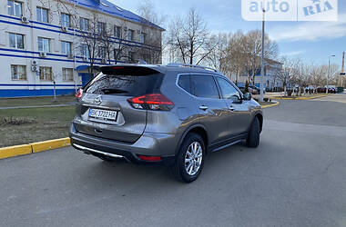 Внедорожник / Кроссовер Nissan Rogue 2017 в Киеве