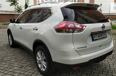 Внедорожник / Кроссовер Nissan Rogue 2015 в Ивано-Франковске