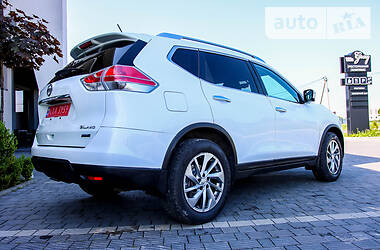 Внедорожник / Кроссовер Nissan Rogue 2013 в Стрые