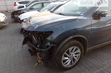 Внедорожник / Кроссовер Nissan Rogue 2015 в 
