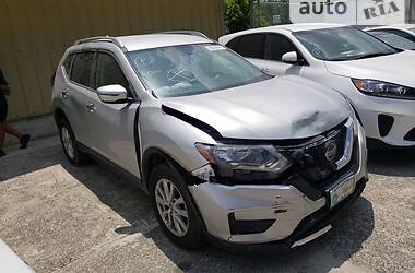 Внедорожник / Кроссовер Nissan Rogue 2018 в 