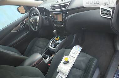 Внедорожник / Кроссовер Nissan Rogue 2015 в Полтаве