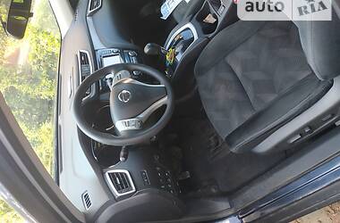 Внедорожник / Кроссовер Nissan Rogue 2015 в Полтаве