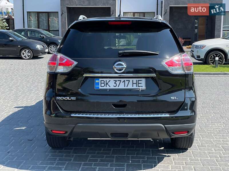 Внедорожник / Кроссовер Nissan Rogue 2015 в Вараше