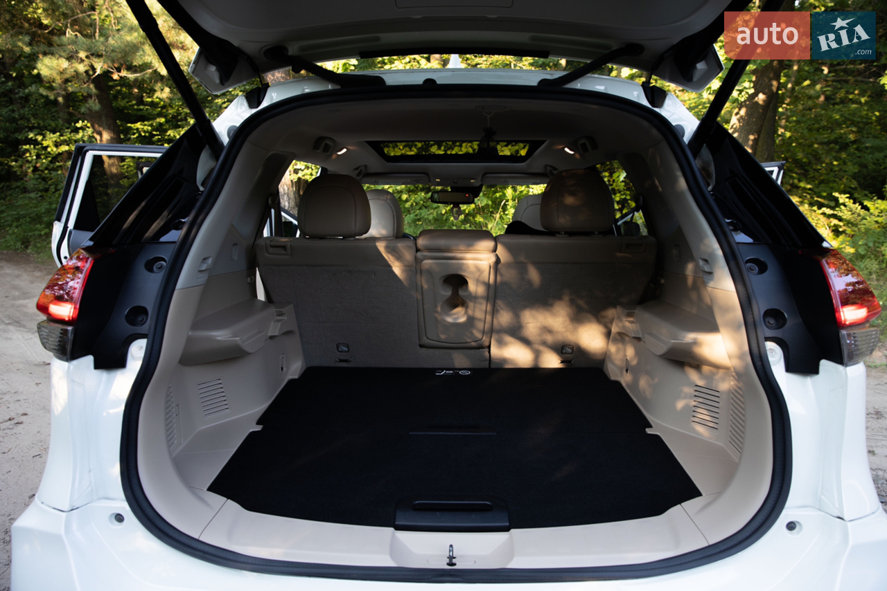 2016 Nissan Rogue - мініатюра 27