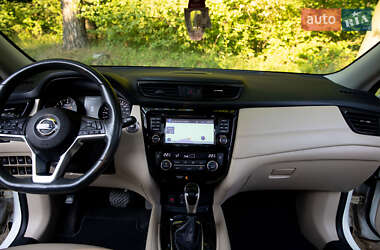 Позашляховик / Кросовер Nissan Rogue 2016 в Львові