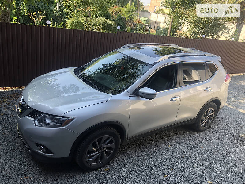 Nissan Rogue SL AWD4