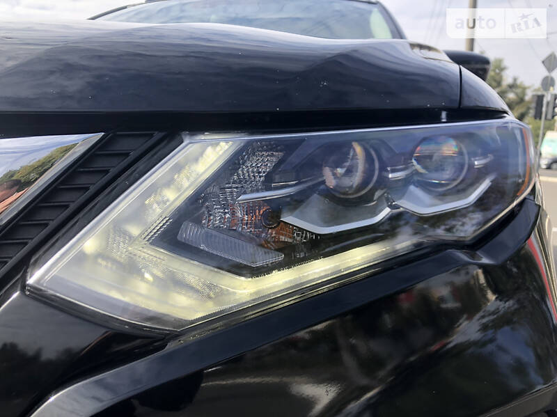 Позашляховик / Кросовер Nissan Rogue 2017 в Одесі