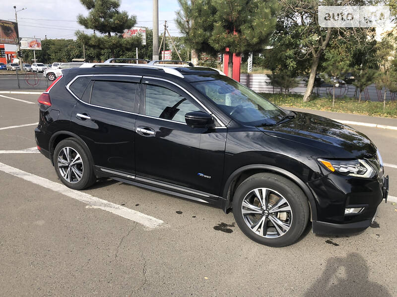 Позашляховик / Кросовер Nissan Rogue 2017 в Одесі