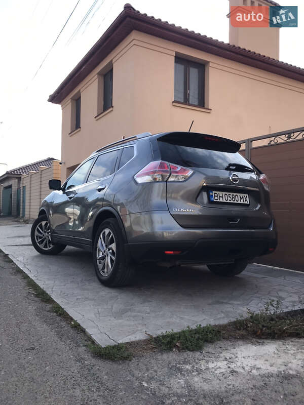 Позашляховик / Кросовер Nissan Rogue 2015 в Одесі