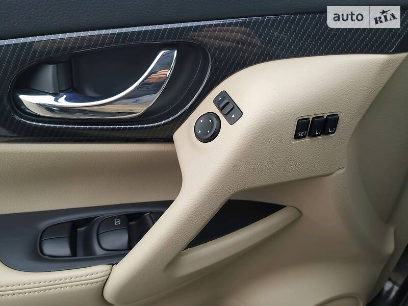 Позашляховик / Кросовер Nissan Rogue 2014 в Рівному