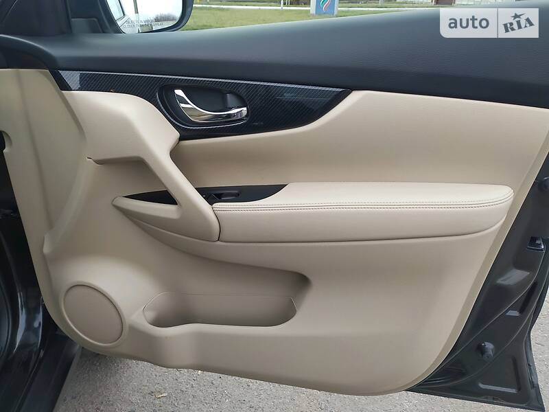 Позашляховик / Кросовер Nissan Rogue 2014 в Рівному