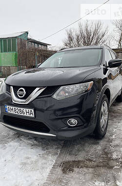 Внедорожник / Кроссовер Nissan Rogue 2014 в Житомире