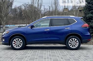 Внедорожник / Кроссовер Nissan Rogue 2017 в Днепре