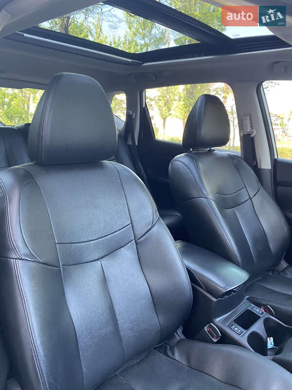 Внедорожник / Кроссовер Nissan Rogue 2016 в Белгороде-Днестровском фото 6 Внедорожник / Кроссовер Nissan Rogue 2016 в Белгороде-Днестровском