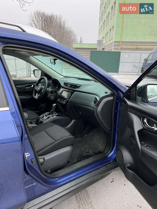 Позашляховик / Кросовер Nissan Rogue 2018 в Білій Церкві