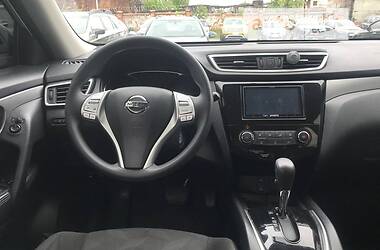 Внедорожник / Кроссовер Nissan Rogue 2016 в 