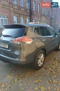 Внедорожник / Кроссовер Nissan Rogue 2016 в Кропивницком