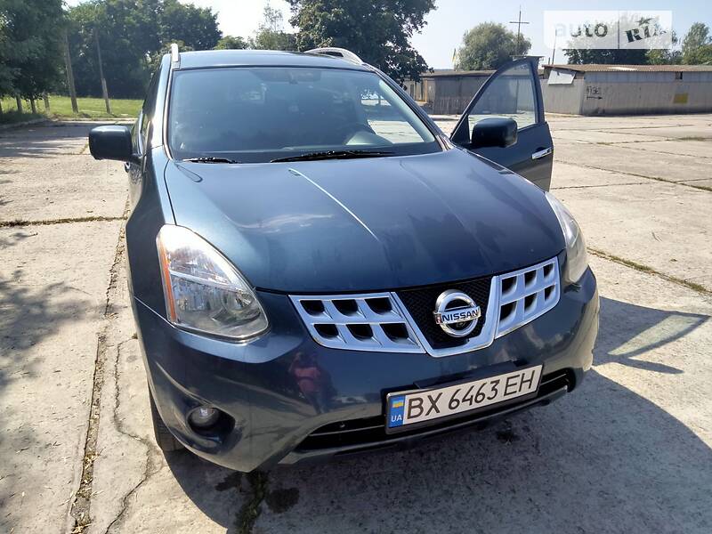 Внедорожник / Кроссовер Nissan Rogue 2012 в Нетешине