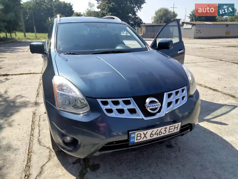 Внедорожник / Кроссовер Nissan Rogue 2012 в 