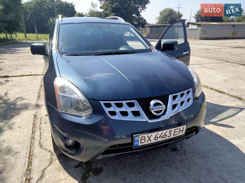 Внедорожник / Кроссовер Nissan Rogue 2012 в Нетешине