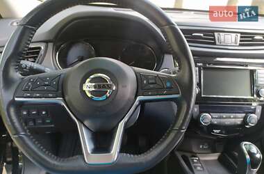 Внедорожник / Кроссовер Nissan Rogue 2018 в Кропивницком