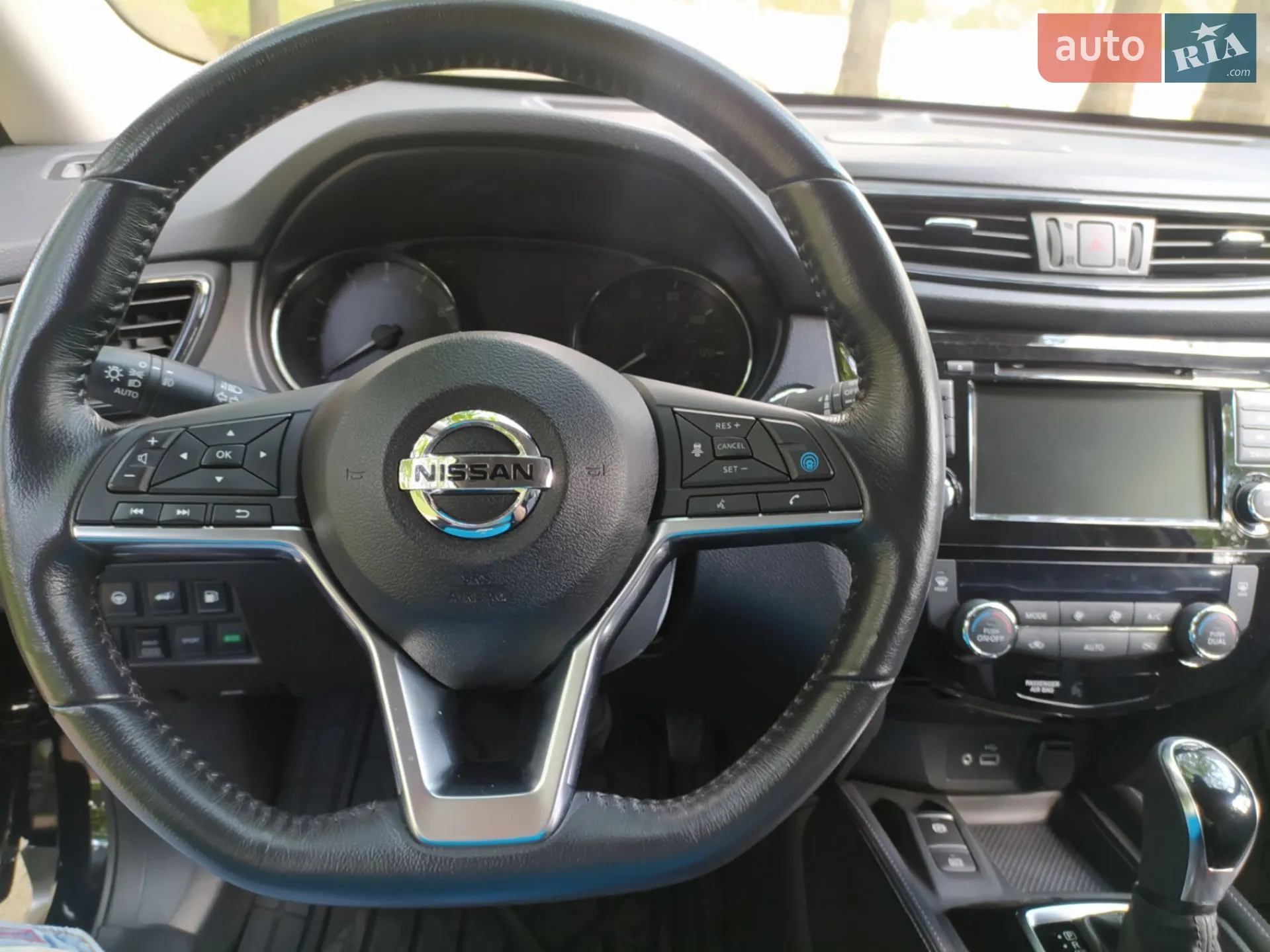 2018 Nissan Rogue - мініатюра 8