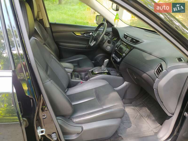 Внедорожник / Кроссовер Nissan Rogue 2018 в Кропивницком