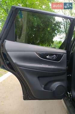 Внедорожник / Кроссовер Nissan Rogue 2018 в Кропивницком