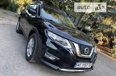 Внедорожник / Кроссовер Nissan Rogue 2016 в 