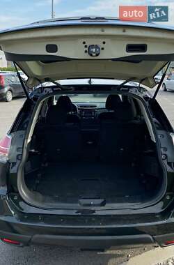 Позашляховик / Кросовер Nissan Rogue 2014 в Дніпрі