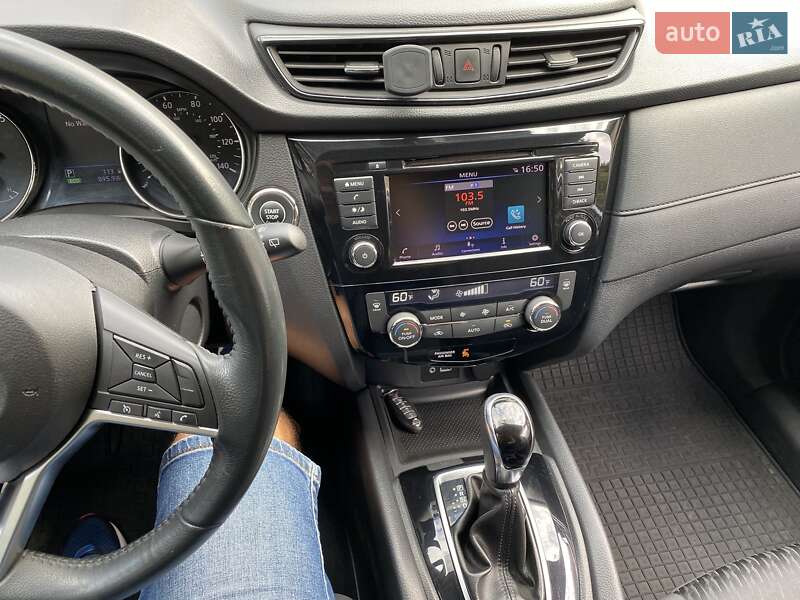 Внедорожник / Кроссовер Nissan Rogue 2018 в Кременчуге фото 3 Внедорожник / Кроссовер Nissan Rogue 2018 в Кременчуге